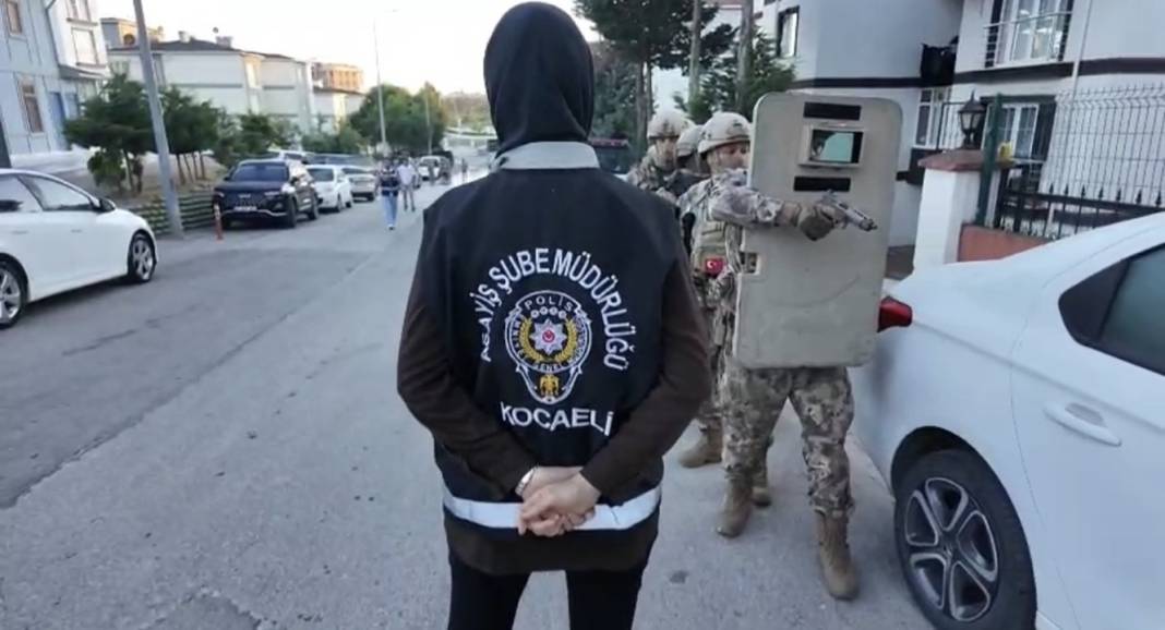 Büyük fuhuş baskını! Yabancı ve Türk mağdur kadınlar kurtarıldı 2